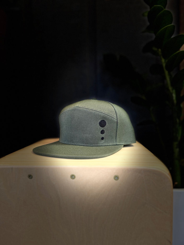 Signature 7 Panel Hat