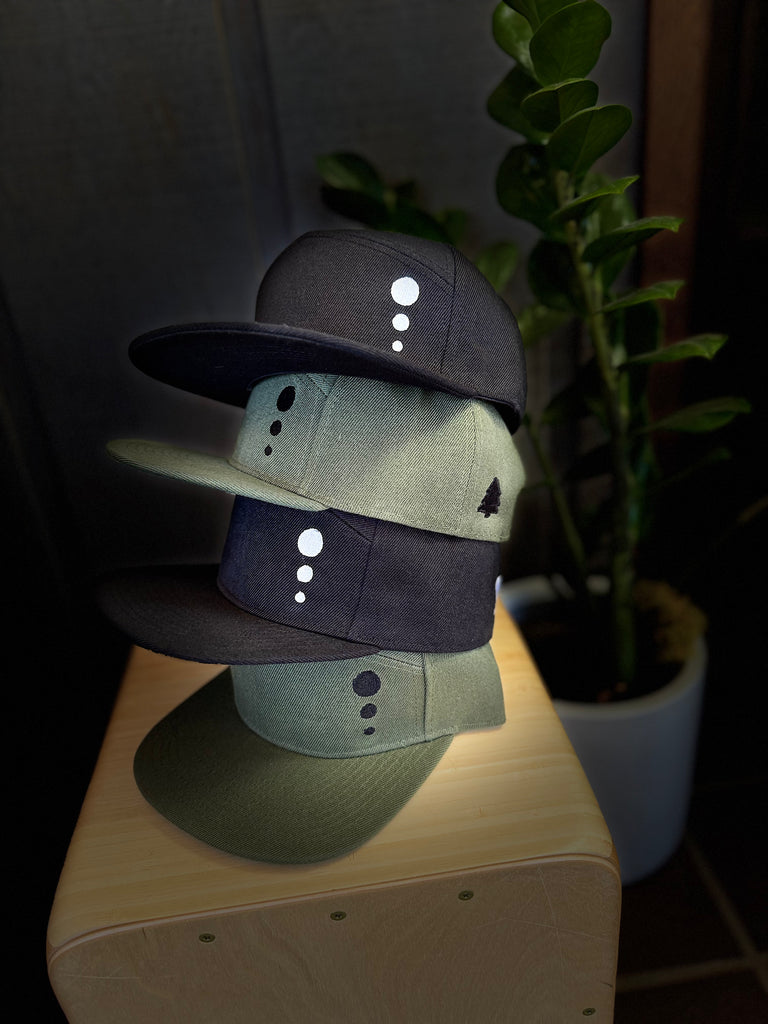 Signature 7 Panel Hat